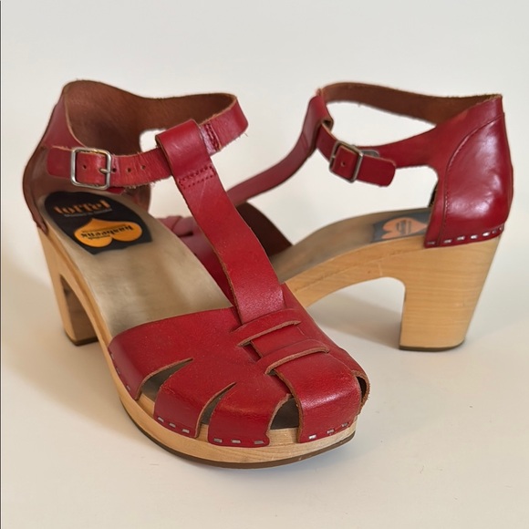 Swedish Hasbeens Red Leather T-Strap  Platform Heels EU 39 / 8-8.5 - Picture 2 of 11